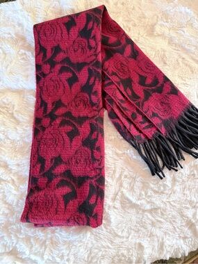 Cejon Red and Black Rose Fringe Scarf